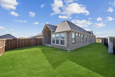 1016 Sunflower Street, Crowley, TX 76036 - Photo 25