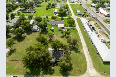 202 N Sycamore, Malone, TX 76660 - Photo 25