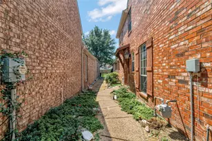 2312 Canyon Creek Dr, McKinney, TX 75072 - Photo 3