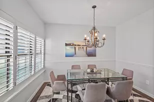 213 Cimarron Trail, Irving, TX 75063 - Photo 7