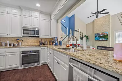 213 Cimarron Trail #2, Irving, TX 75063 - Photo 9