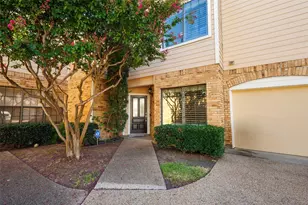 213 Cimarron Trail, Irving, TX 75063 - Photo 19