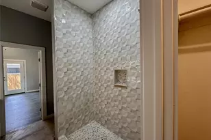 1007 E Broadway St, Gainesville, TX 76240 - Photo 31