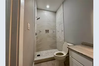 1007 E Broadway Street, Gainesville, TX 76240 - Photo 23