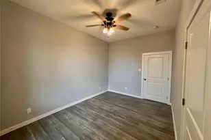 1007 E Broadway St, Gainesville, TX 76240 - Photo 19