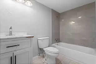 7319 Hedge Dr, Dallas, TX 75249 - Photo 15