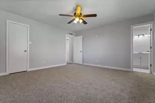 7319 Hedge Dr, Dallas, TX 75249 - Photo 21