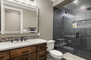 1203 Huntington Cove Ct, Granbury, TX 76048 - Photo 21