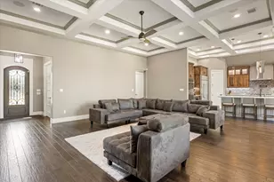 1203 Huntington Cove Ct, Granbury, TX 76048 - Photo 7