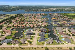 1203 Huntington Cove Ct, Granbury, TX 76048 - Photo 35