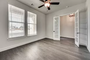 4021 Lagos Dr, Midlothian, TX 76065 - Photo 3