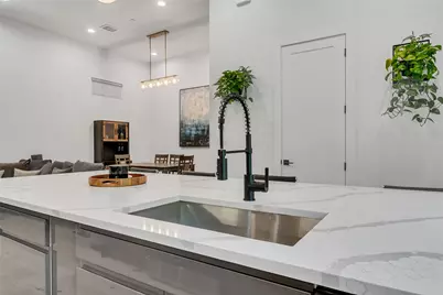 4208 Live Oak Street #104, Dallas, TX 75204 - Photo 29