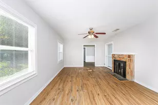 1924 N Edgewood Terrace, Fort Worth, TX 76103 - Photo 3