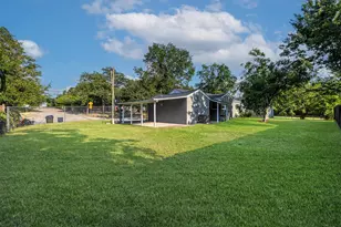 1924 N Edgewood Terrace, Fort Worth, TX 76103 - Photo 13