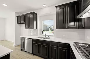 210 Tradd St, Glenn Heights, TX 75154 - Photo 11