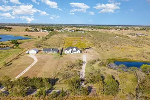 601 Gin Rd, Ennis, TX 75119 - Photo 31