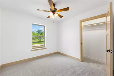 1105 E Navarro Avenue, Mart, TX 76664 - Photo 15
