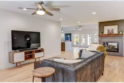 7002 Whispering Oaks Drive, Austin, TX 78745 - Photo 7