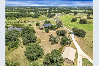 4030 Neri Oaks Court, Granbury, TX 76048 - Photo 37