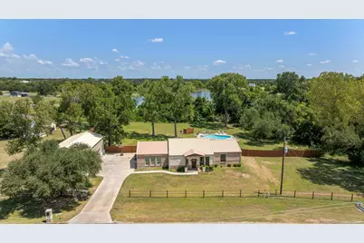 3119 Bob White Drive, Granbury, TX 76049 - Photo 3