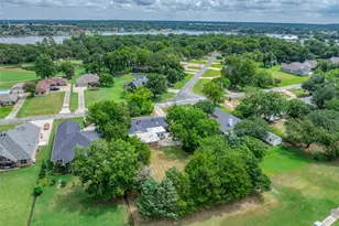 300 Navajo Trail, Gainesville, TX 76240 - Photo 39
