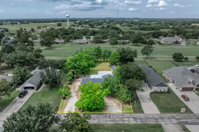 300 Navajo Trail, Gainesville, TX 76240 - Photo 37