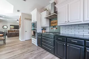 8 Waterwood Ct, Mansfield, TX 76063 - Photo 11