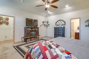 1688 Laramie Ln, Burleson, TX 76028 - Photo 21