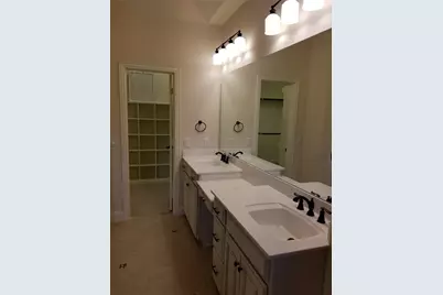 555 Waterloo Drive, Lewisville, TX 75067 - Photo 19