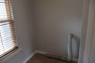 941 SW 4th St, Grand Prairie, TX 75051 - Photo 11