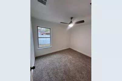 568 W Hammond Street, Lancaster, TX 75146 - Photo 15