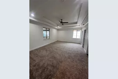 568 W Hammond Street, Lancaster, TX 75146 - Photo 17