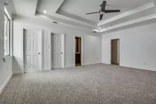 568 W Hammond St, Lancaster, TX 75146 - Photo 11