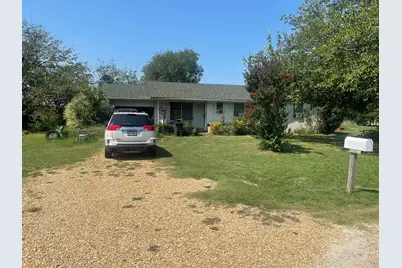 209 Davenport, Italy, TX 76651 - Photo 1