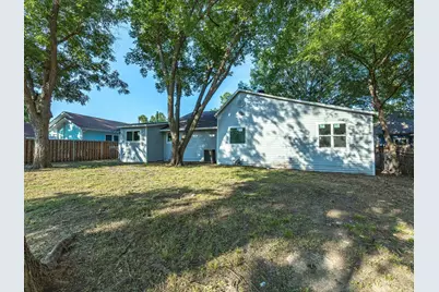 1106 N McKinney Street, Ennis, TX 75119 - Photo 23