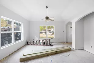 1106 N McKinney St, Ennis, TX 75119 - Photo 11