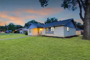 853 Royal Terrace, Hurst, TX 76053 - Photo 1