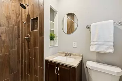 1814 Dogwood Drive, Arlington, TX 76012 - Photo 17