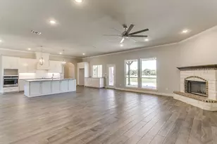 1901 Johnnie Dr, Springtown, TX 76082 - Photo 9