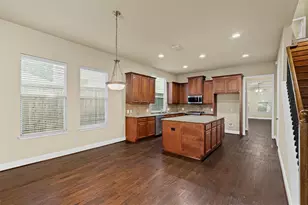 1209 N Bishop Ave, Dallas, TX 75208 - Photo 5