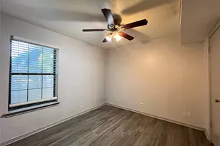 1108 N Elm St, Denton, TX 76201 - Photo 13