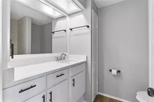 10437 High Hollows Dr, Dallas, TX 75230 - Photo 17