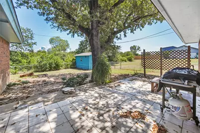 134 N 11th Street, Jacksboro, TX 76458 - Photo 23