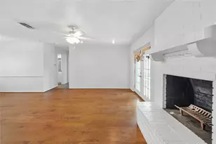 134 N 11th St, Jacksboro, TX 76458 - Photo 7