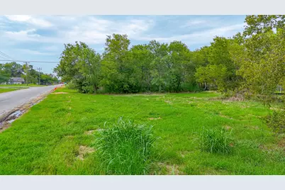 802 E 12th Avenue, Corsicana, TX 75110 - Photo 9