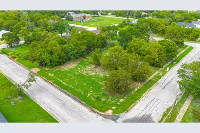 802 E 12th Avenue, Corsicana, TX 75110 - Photo 7