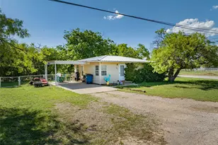 701 S Cutting St, Breckenridge, TX 76424 - Photo 5