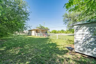 701 S Cutting St, Breckenridge, TX 76424 - Photo 23