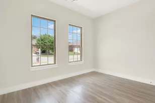 3725 Creek View Dr, McKinney, TX 75071 - Photo 13