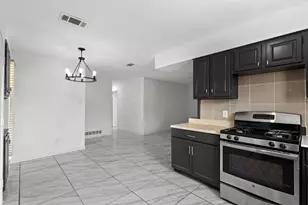 2734 Kellogg Ave, Dallas, TX 75216 - Photo 13